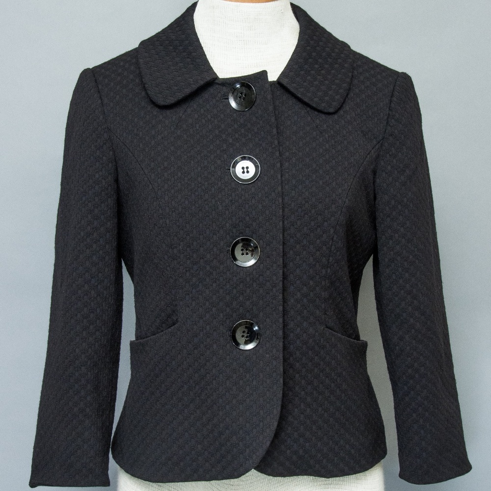Tahari by Arther S Levine p-coat style black blaze